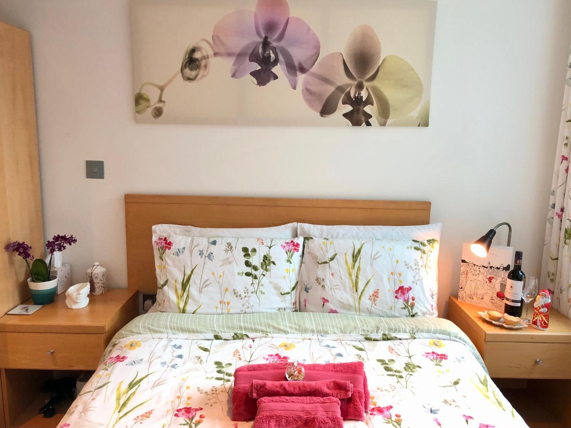Alloggio in famiglia Cosy Private With Private Bathroom In A River View Flat *